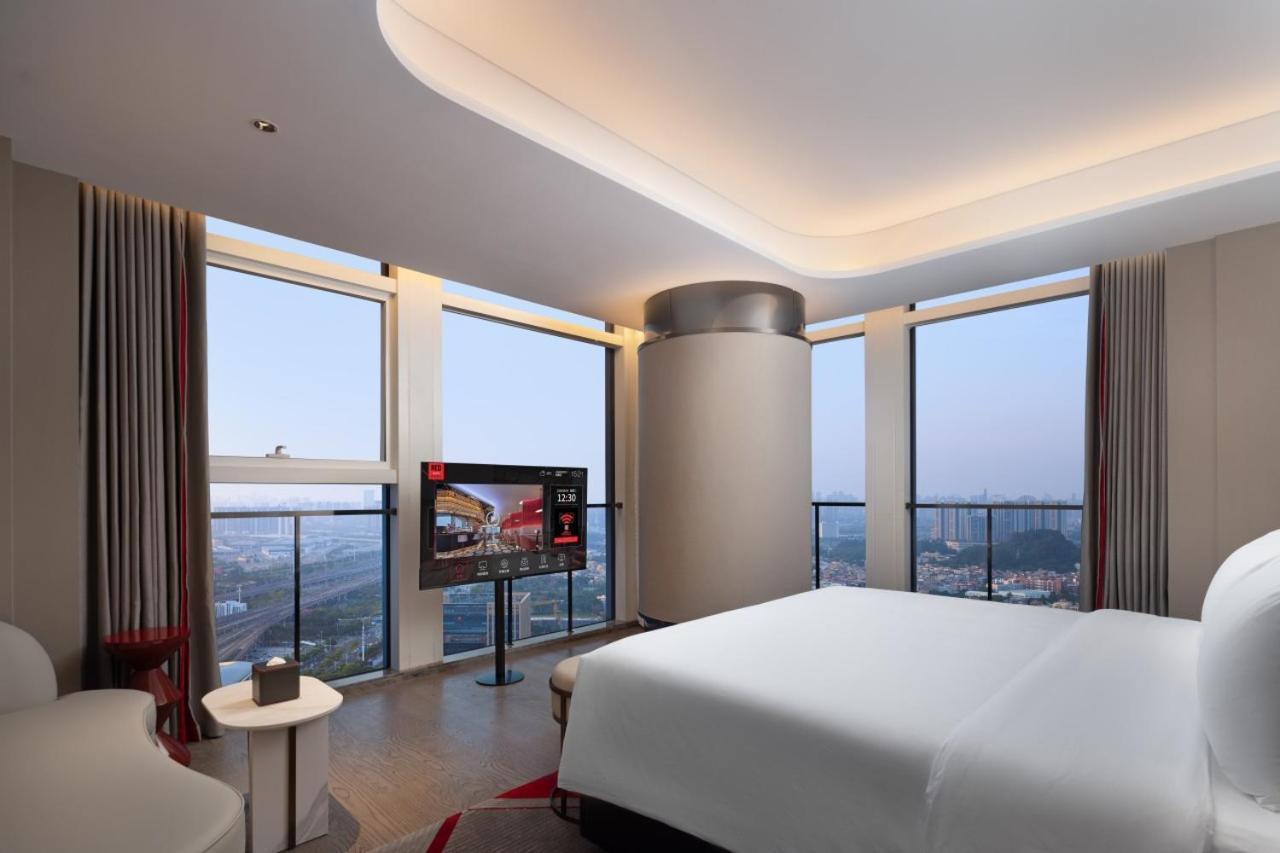 Hotel Radisson Red Guangzhou South Railway Station Exterior foto