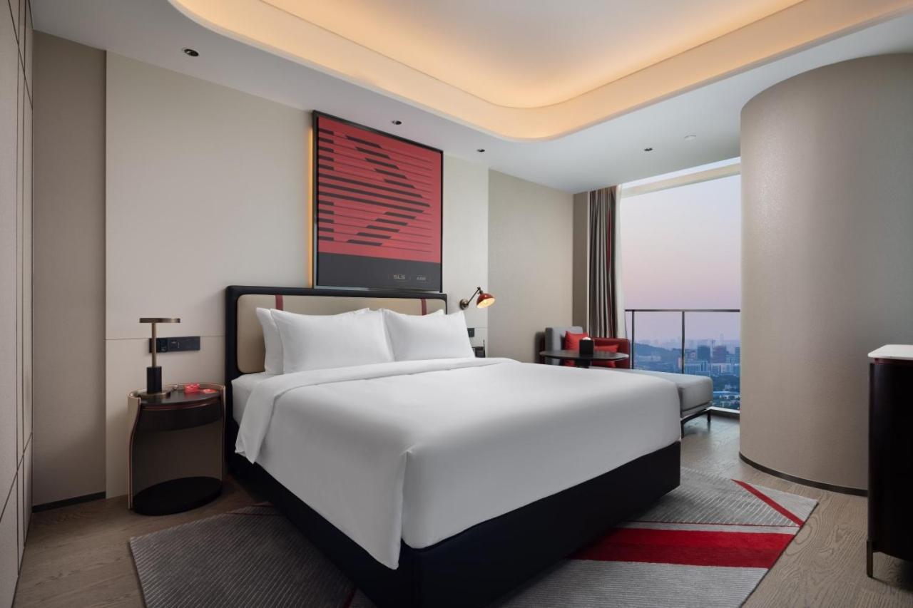 Hotel Radisson Red Guangzhou South Railway Station Exterior foto