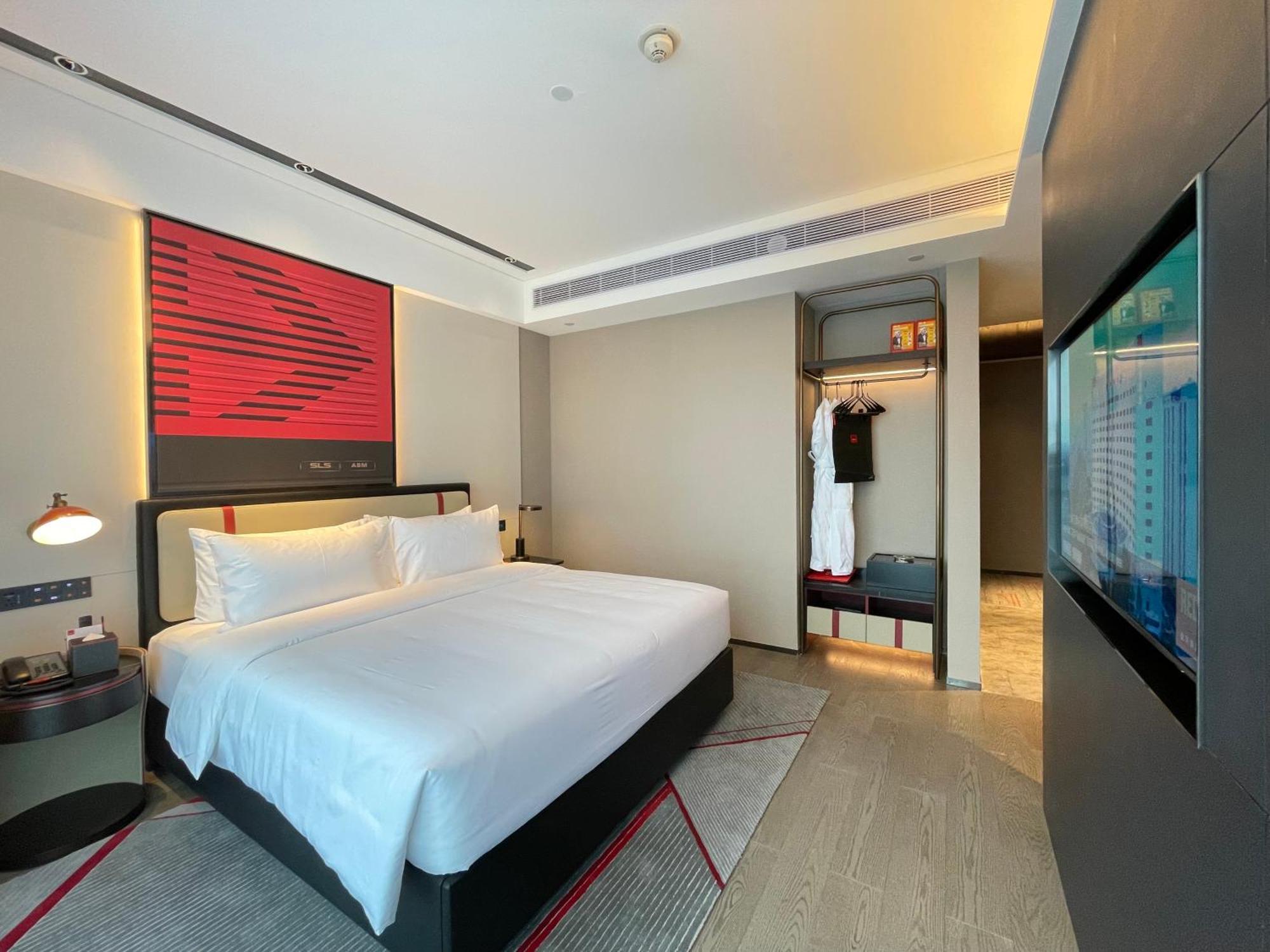 Hotel Radisson Red Guangzhou South Railway Station Exterior foto
